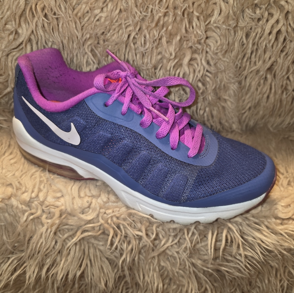Nike Blue and Pink Athletic Shoes with Breathable Mesh